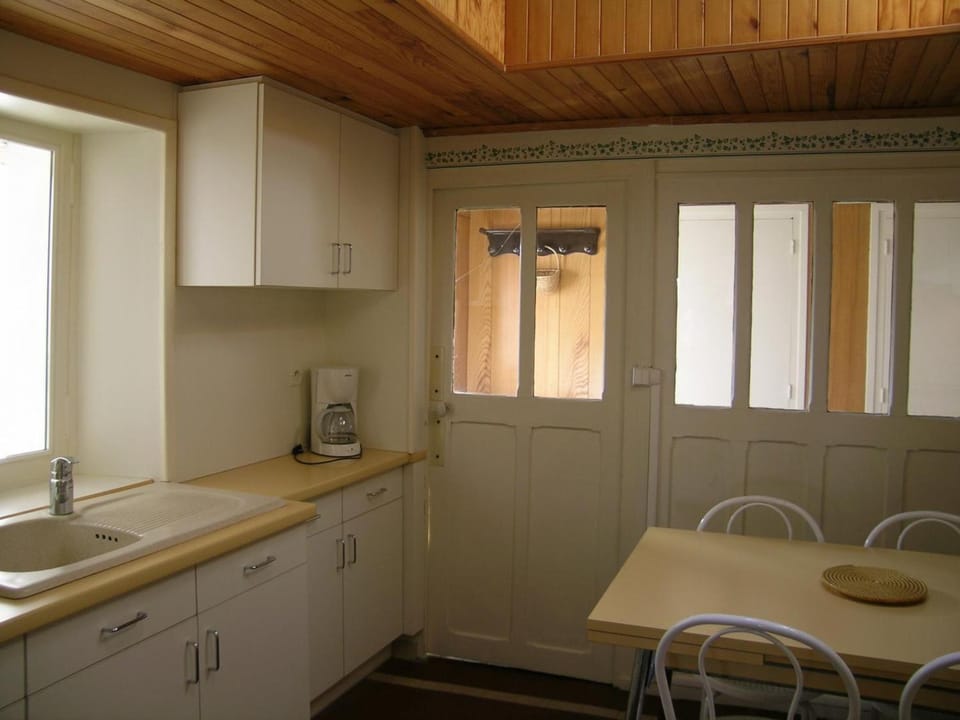 Gîte indépendant à Huriel avec Wifi - FR-1-489-27 House in Auvergne-Rhône-Alpes