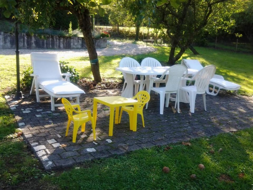 Maison avec jardin, idéal famille, à Bransat - FR-1-489-38 House in Auvergne-Rhône-Alpes