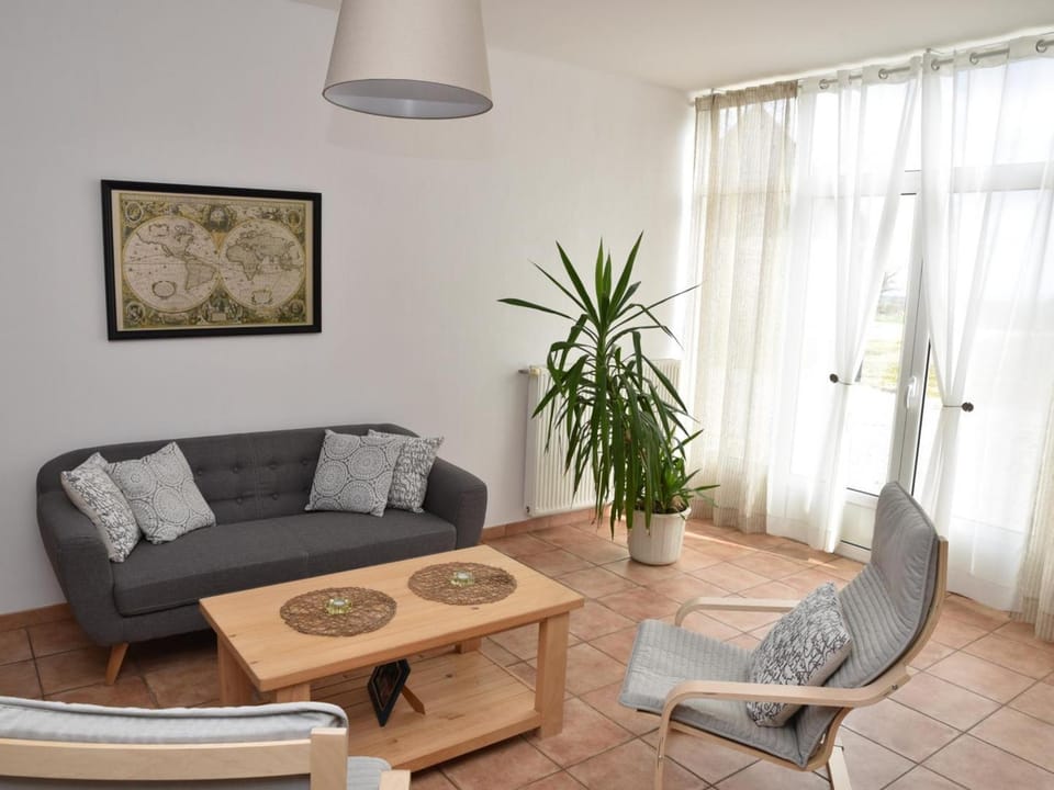 Gîte charmant avec piscine et jardin en Bourbonnais - FR-1-489-57 House in Auvergne-Rhône-Alpes