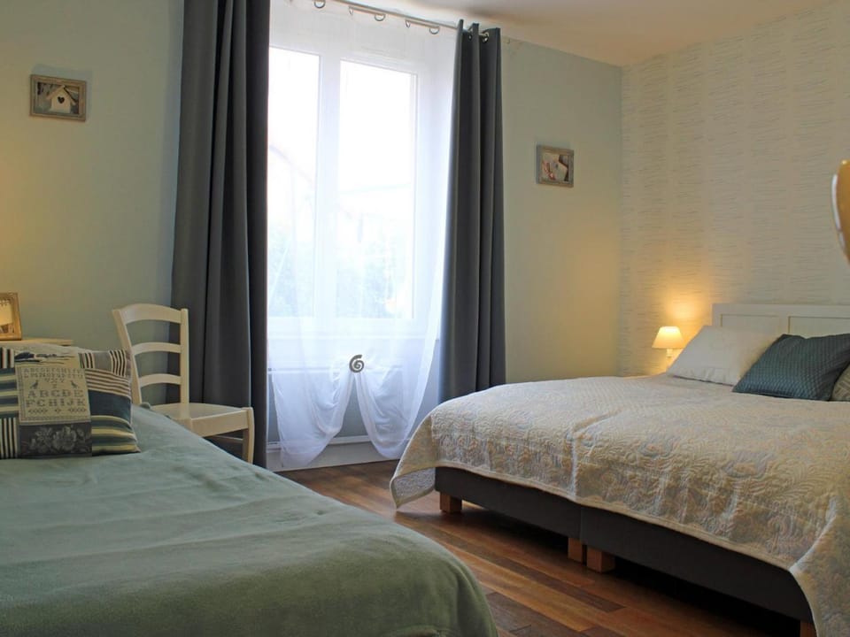 Gîte familial rénové à la campagne avec jardin - FR-1-489-61 House in Auvergne-Rhône-Alpes