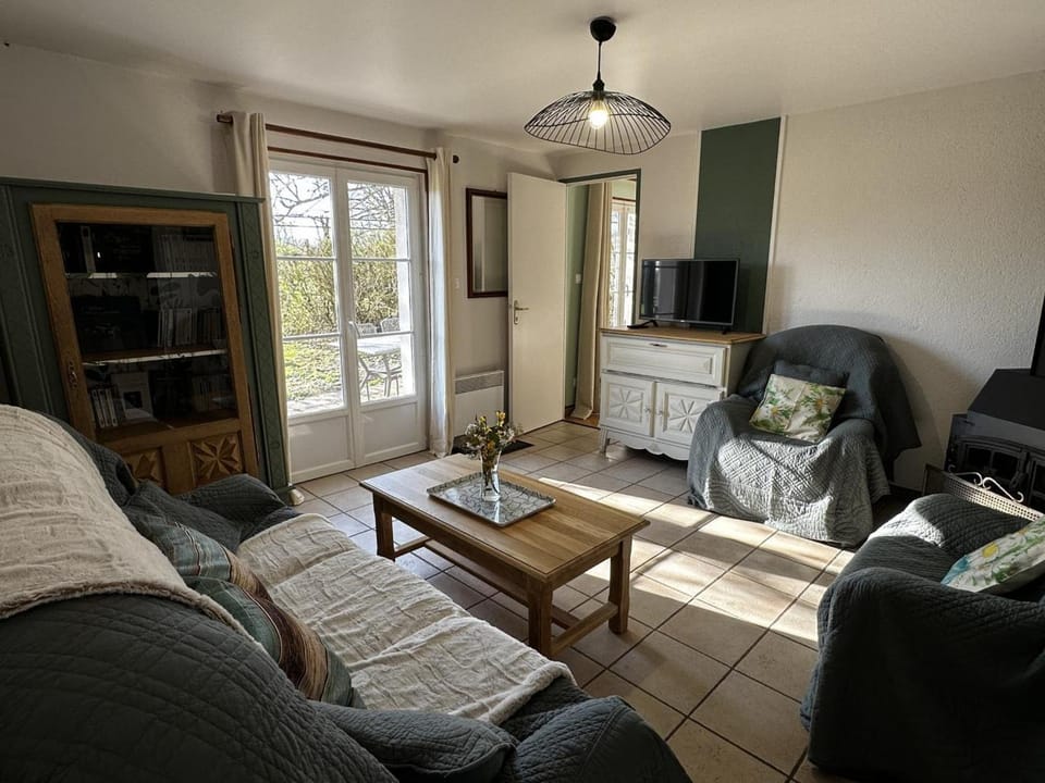 Gîte campagne et clim - 4 pers. - FR-1-489-84 House in Centre-Val de Loire