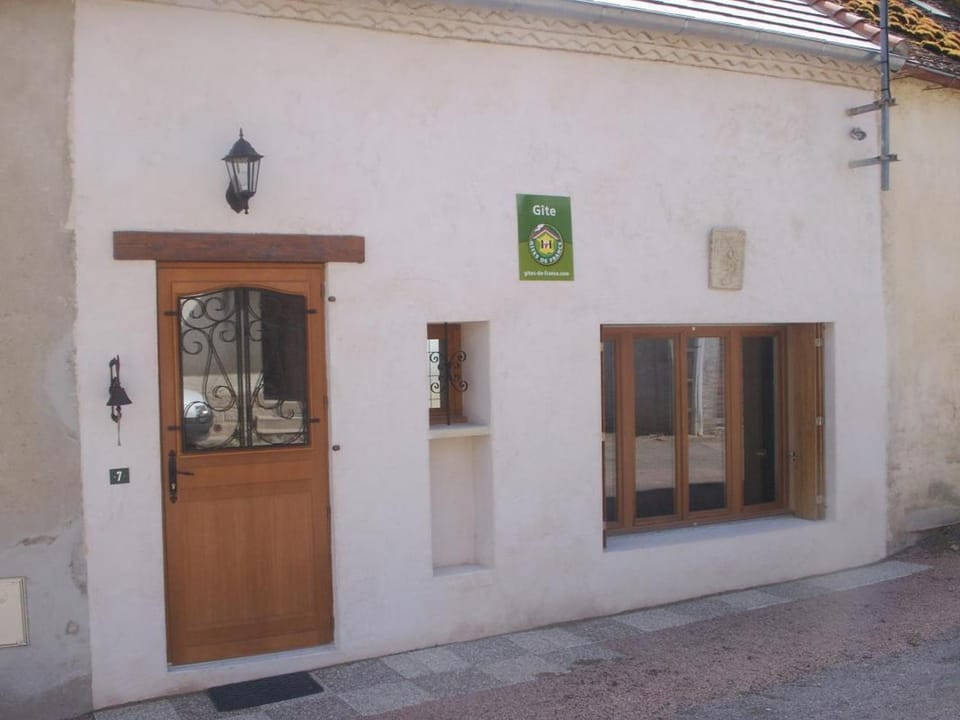 Gîte charmant proche de la Sioule avec jardin privé - FR-1-489-96 House in Auvergne-Rhône-Alpes