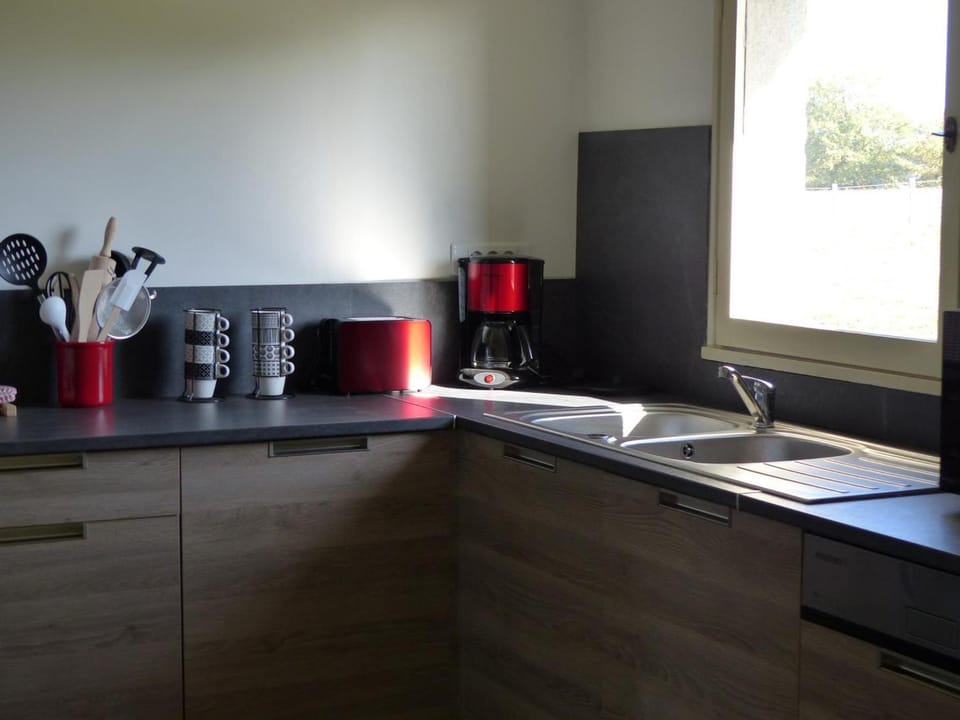Maison de vacances à la campagne, animaux admis - FR-1-489-99 House in Auvergne-Rhône-Alpes