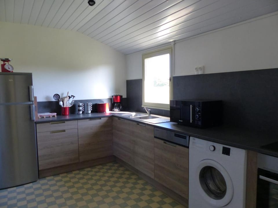 Maison de vacances à la campagne, animaux admis - FR-1-489-99 House in Auvergne-Rhône-Alpes