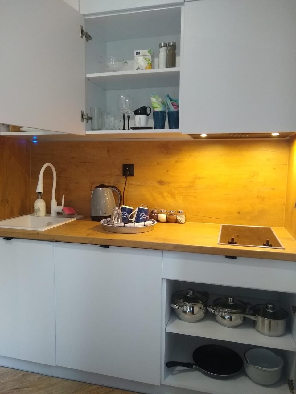 EvitaDeLux Słowackiego 50mGaleria Katowice Self Check - in Apartment in Poland