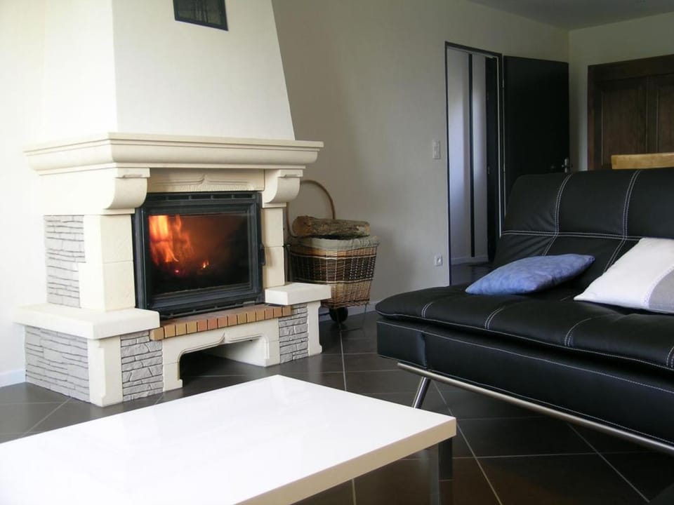 Maison rénovée proche forêt Tronçais, animaux admis - FR-1-489-128 House in Centre-Val de Loire