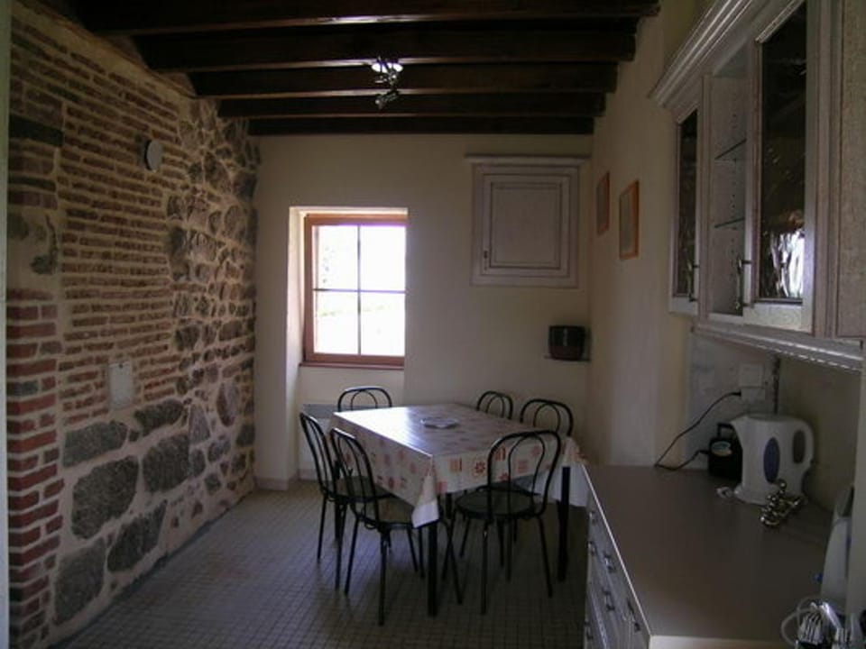 Maison de campagne avec animaux acceptés à Nizerolles - FR-1-489-137 House in Auvergne-Rhône-Alpes