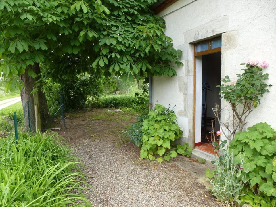 Charmante maison à la campagne, animaux admis - FR-1-489-170 House in Auvergne-Rhône-Alpes