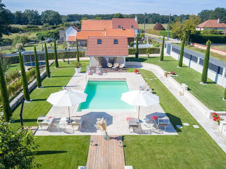Gîte confortable avec piscine partagée à Hauterives - FR-1-489-203 House in Auvergne-Rhône-Alpes