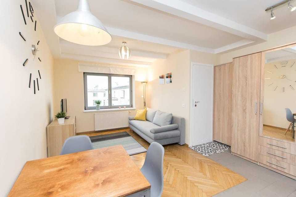 TV and multimedia, Living room, Bedroom