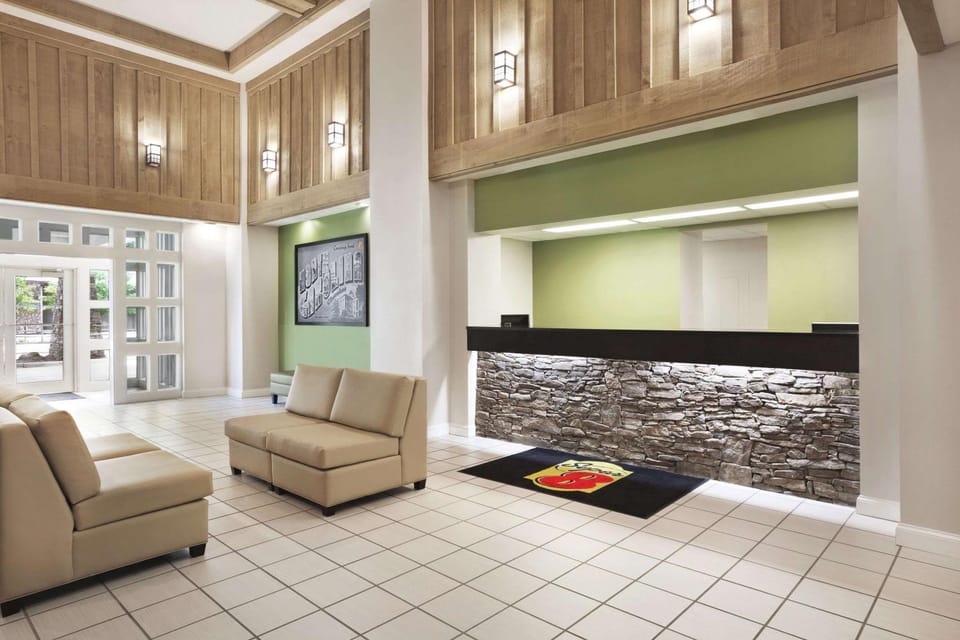 Lobby or reception, On site