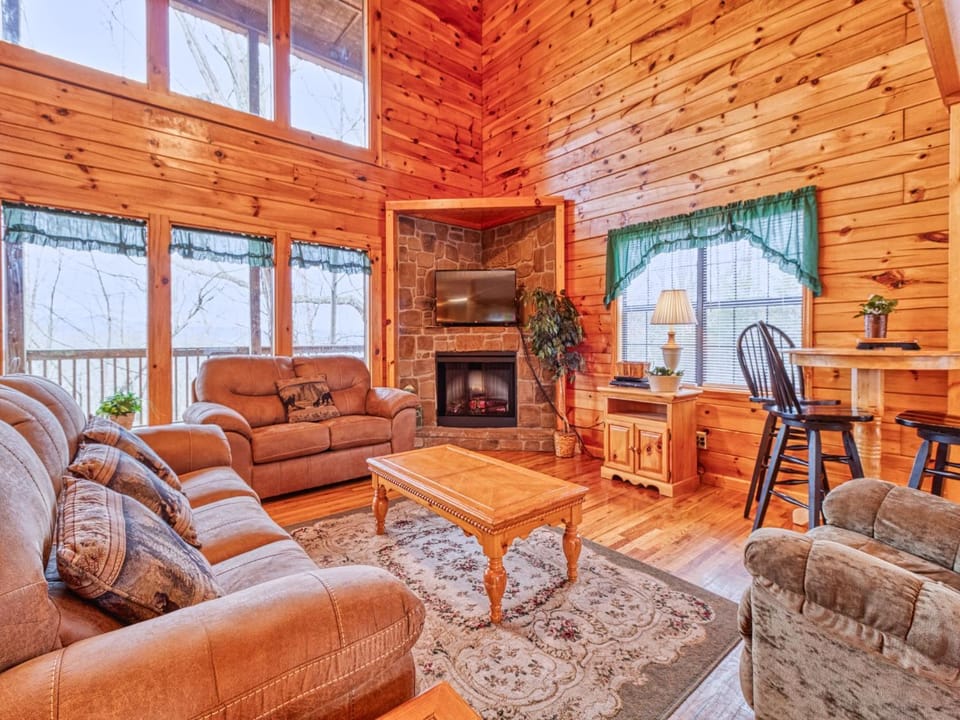 TV and multimedia, Living room, Seating area, fireplace, furniture
