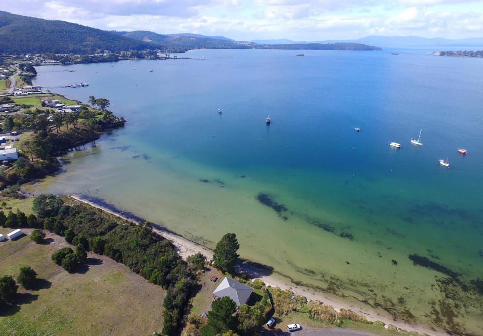 Property building, Bird's eye view, On site