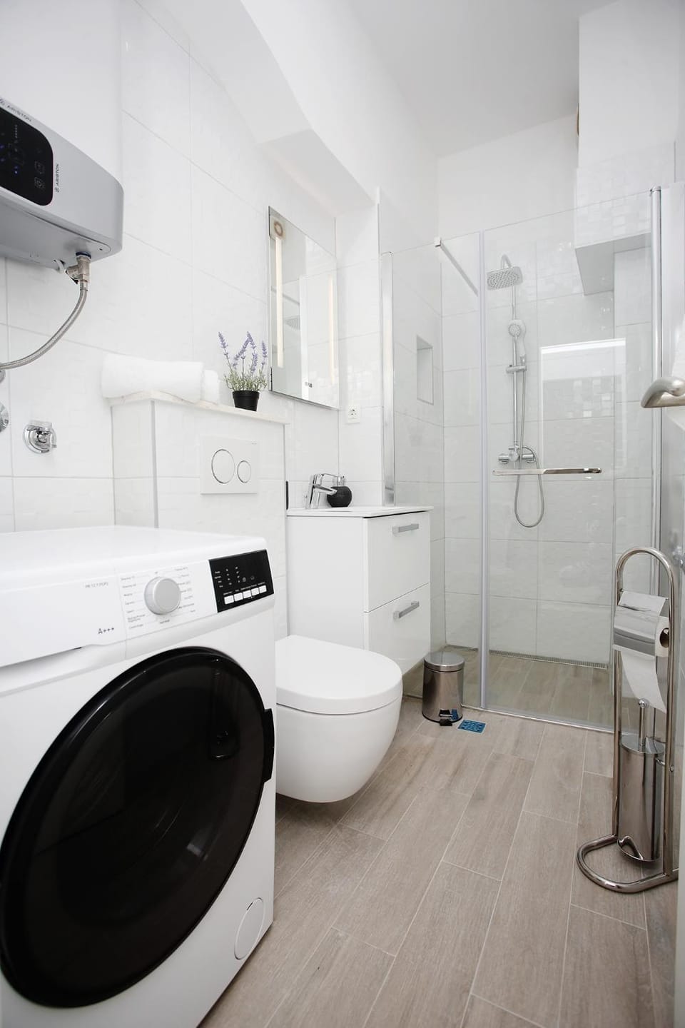 Shower, Toilet, Bathroom, Other, Area and facilities