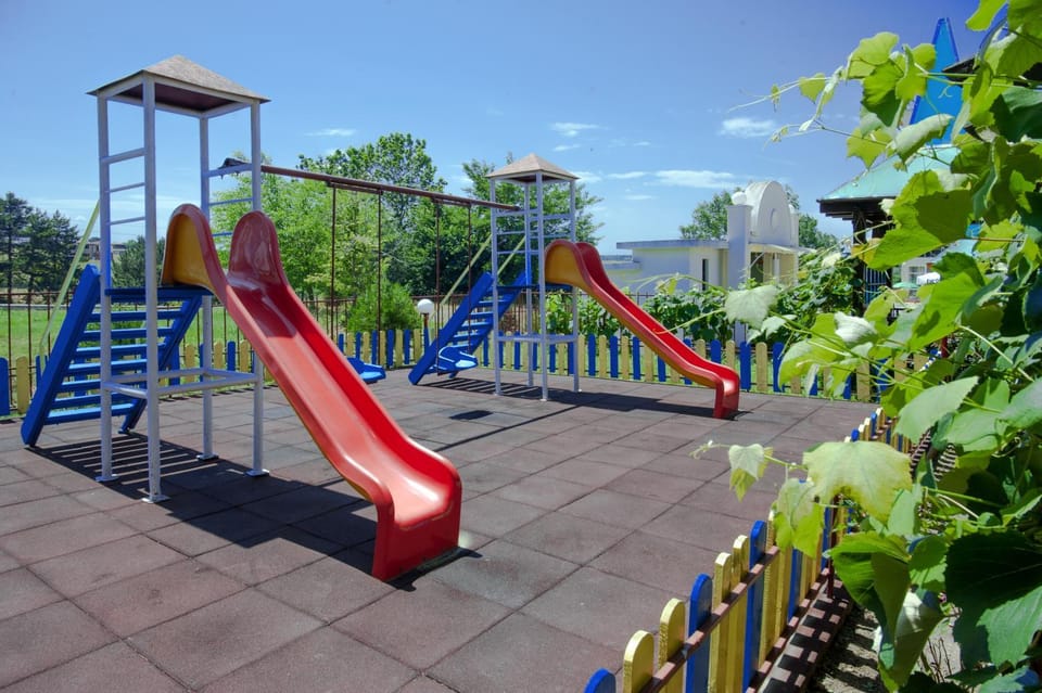 Children play ground, Garden