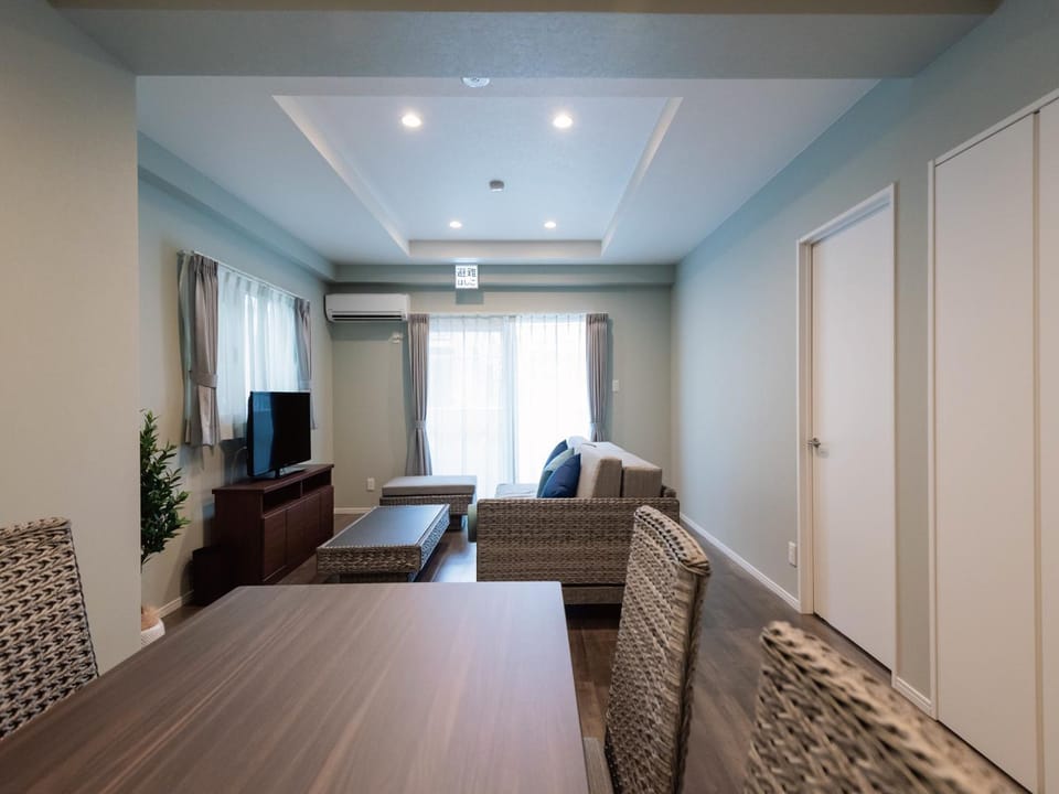 TV and multimedia, Living room, Dining area