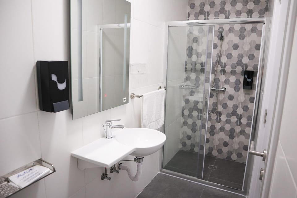 AM Hostel Bed and Breakfast in Sliema