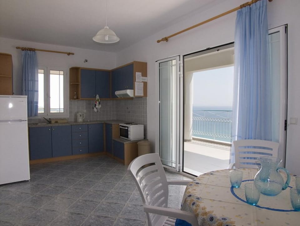 Day, Kitchen or kitchenette