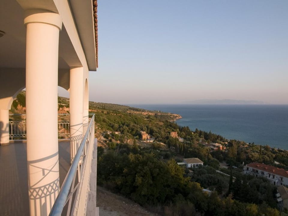 Day, Lake view