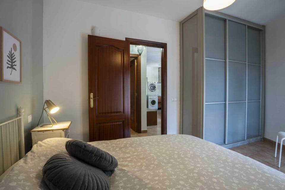 Bed, Photo of the whole room