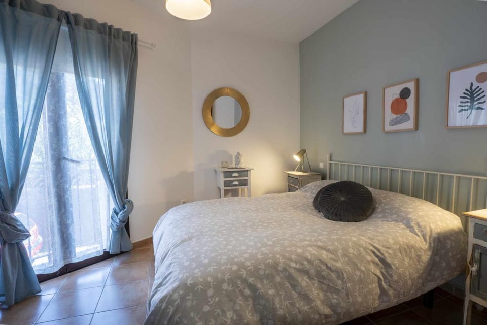 Bed, Balcony/Terrace, Photo of the whole room