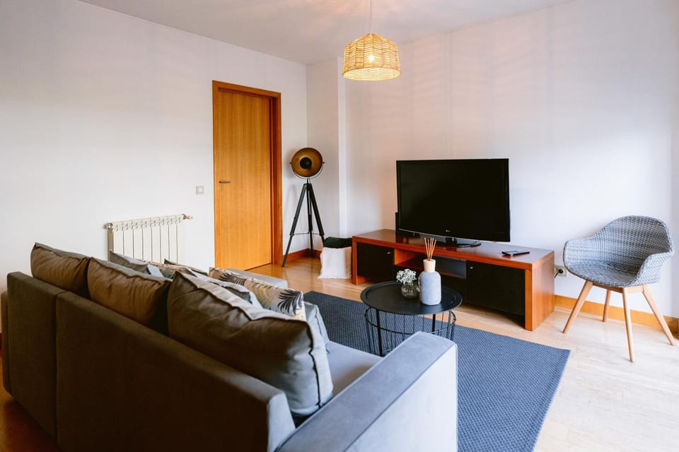 White Family House Apartment in Aveiro