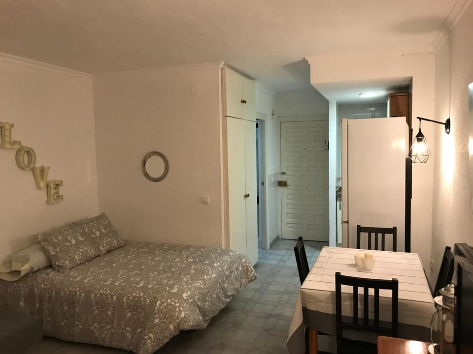 Living room, Dining area, Bedroom