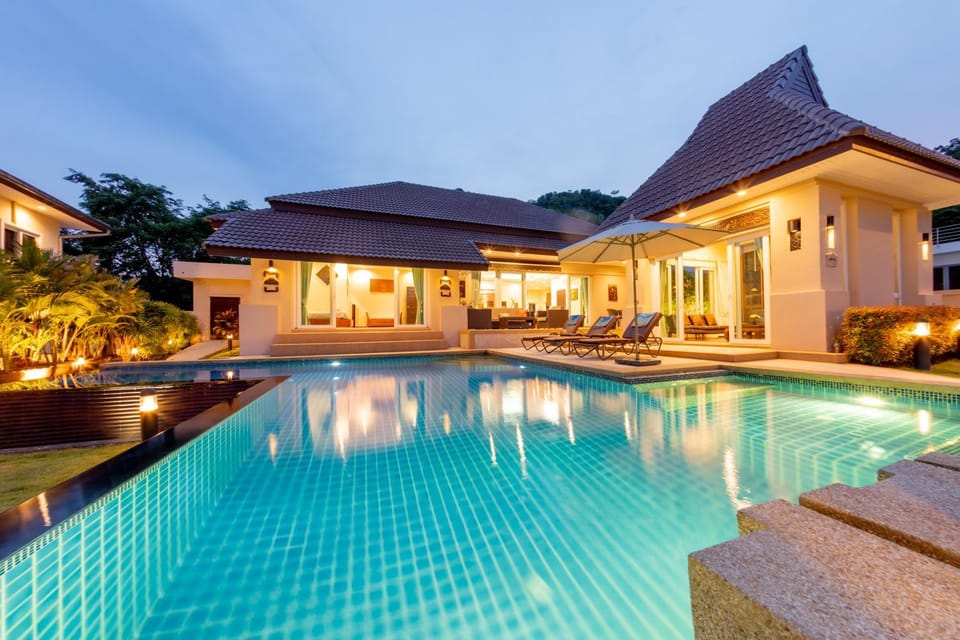 Property building, Swimming pool