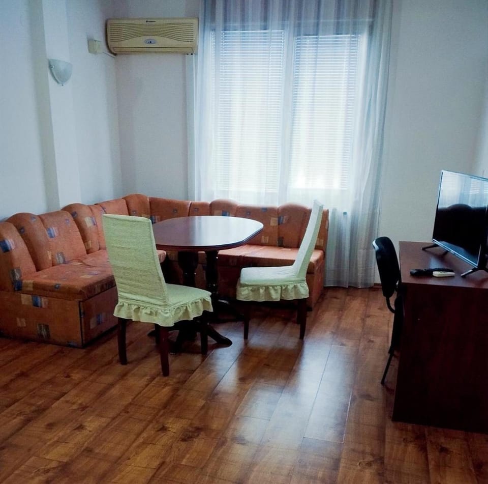 ХОТЕЛ РАДНЕВО Hotel in Stara Zagora, Bulgaria