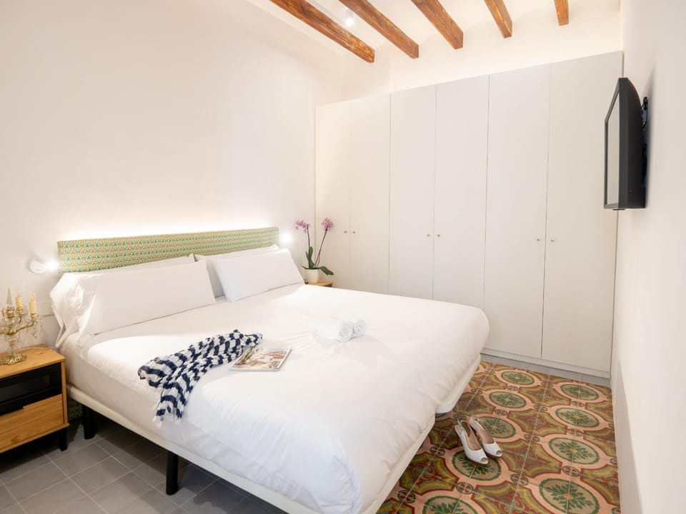 Bed, Bedroom