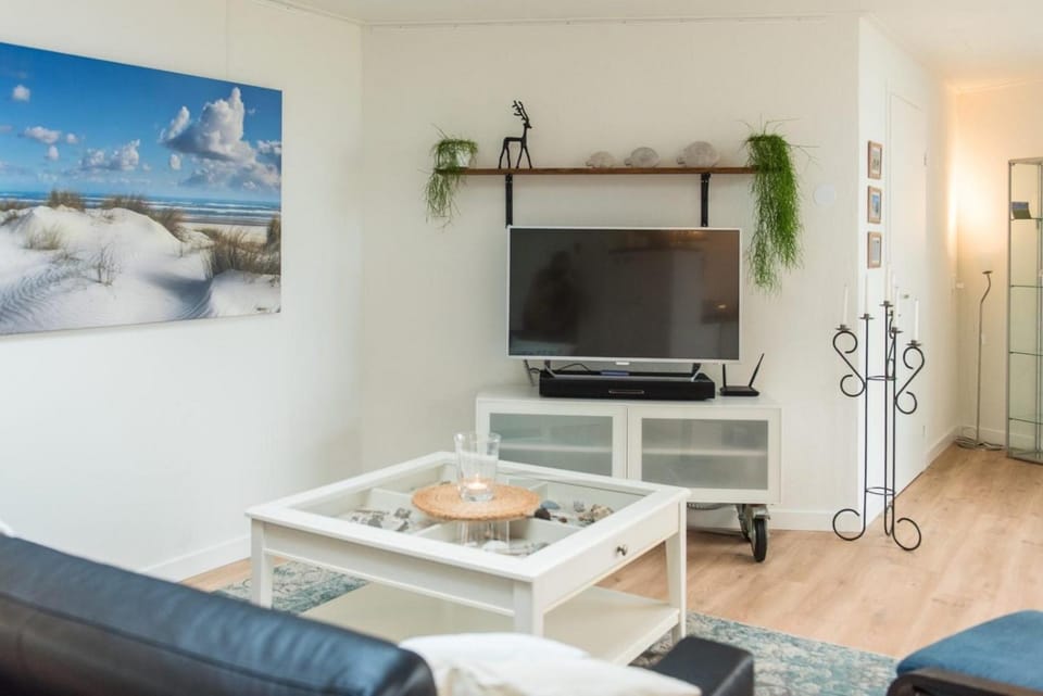 TV and multimedia, Seating area