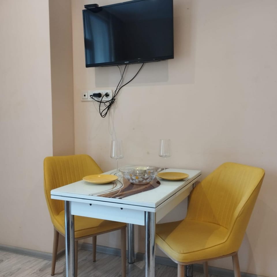 TV and multimedia, Dining area