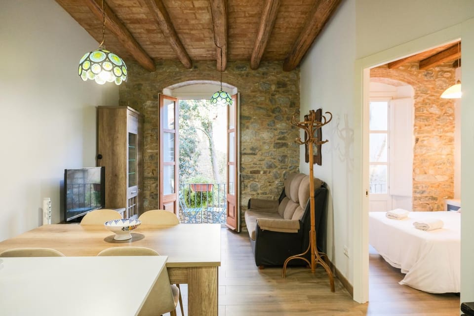 Ganganell Centre. Apartamento con Patio Apartment in Garrotxa