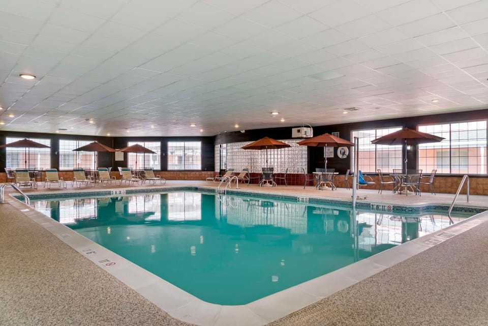 Pool view, Swimming pool