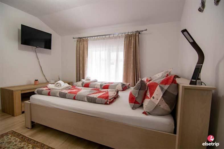 Pensiunea Doce Bed and Breakfast in Romania