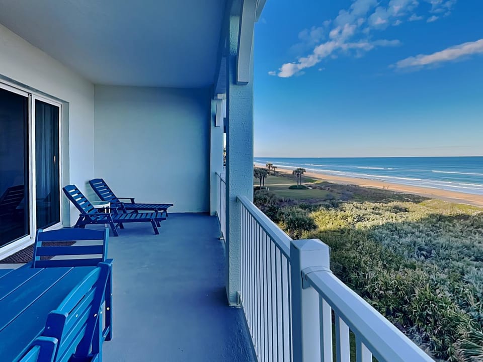 Balcony/Terrace, Seating area, Beach, Sea view