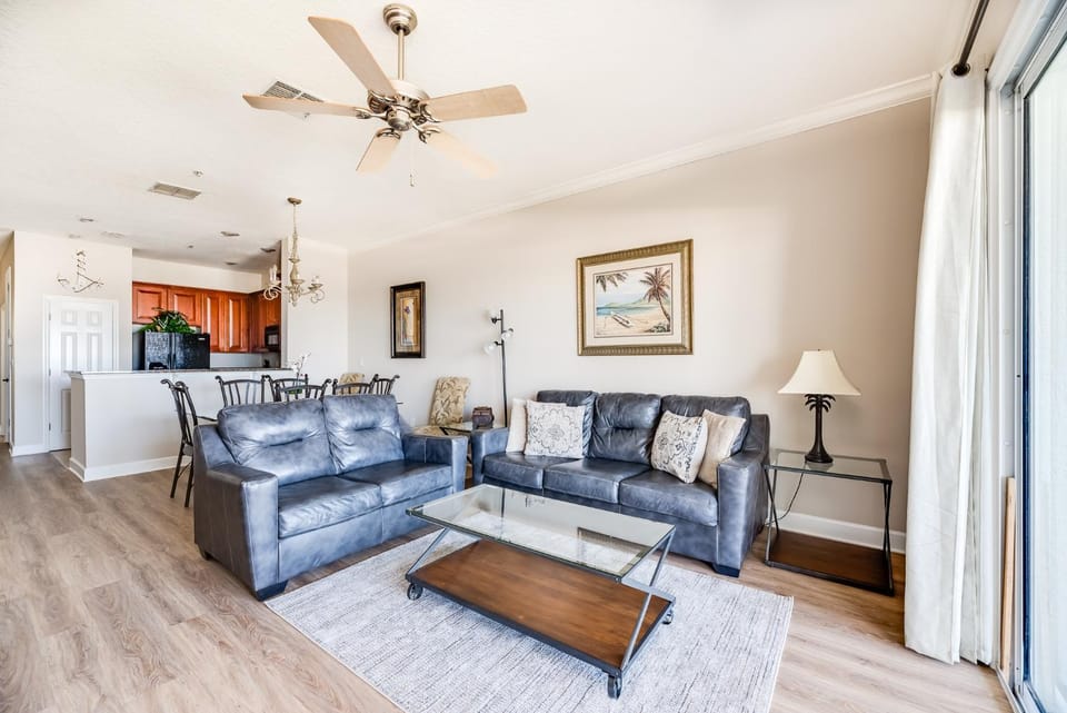 Kitchen or kitchenette, Living room, Seating area, furniture