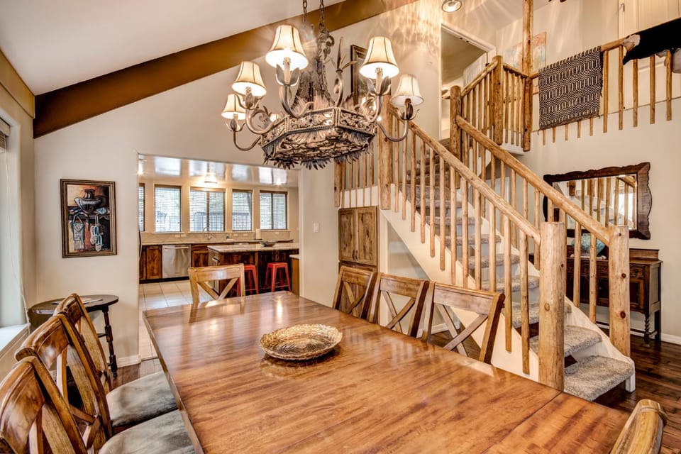 Dining area, furniture