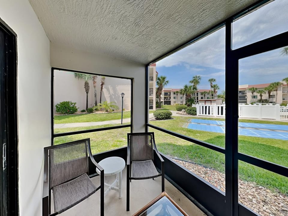Patio, Garden, Balcony/Terrace, Garden view
