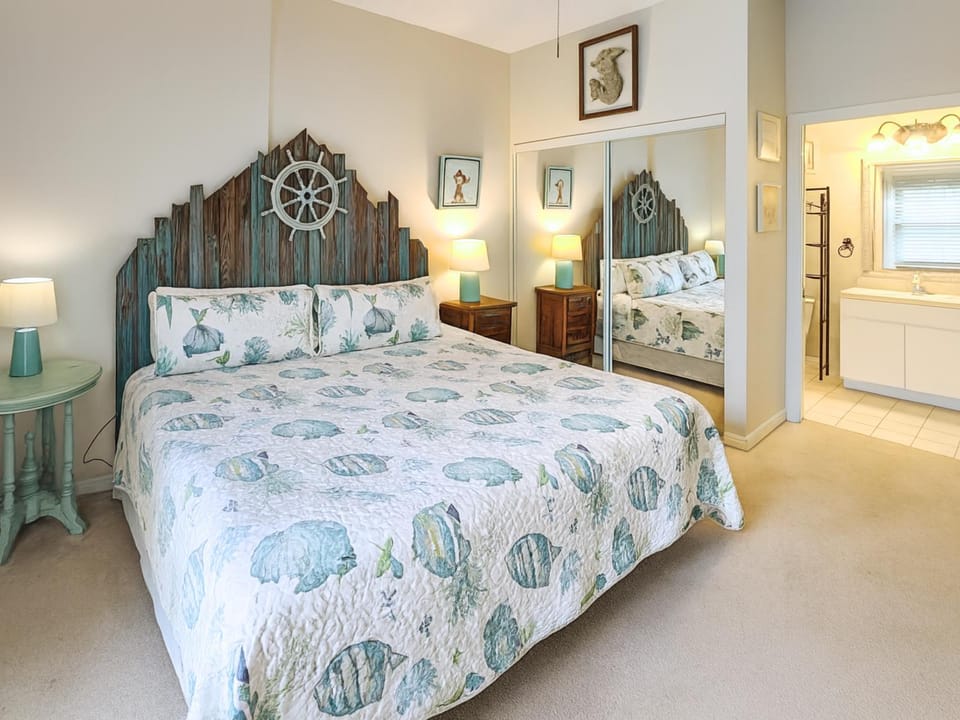 Bed, Bathroom, Bedroom, furniture, wardrobe