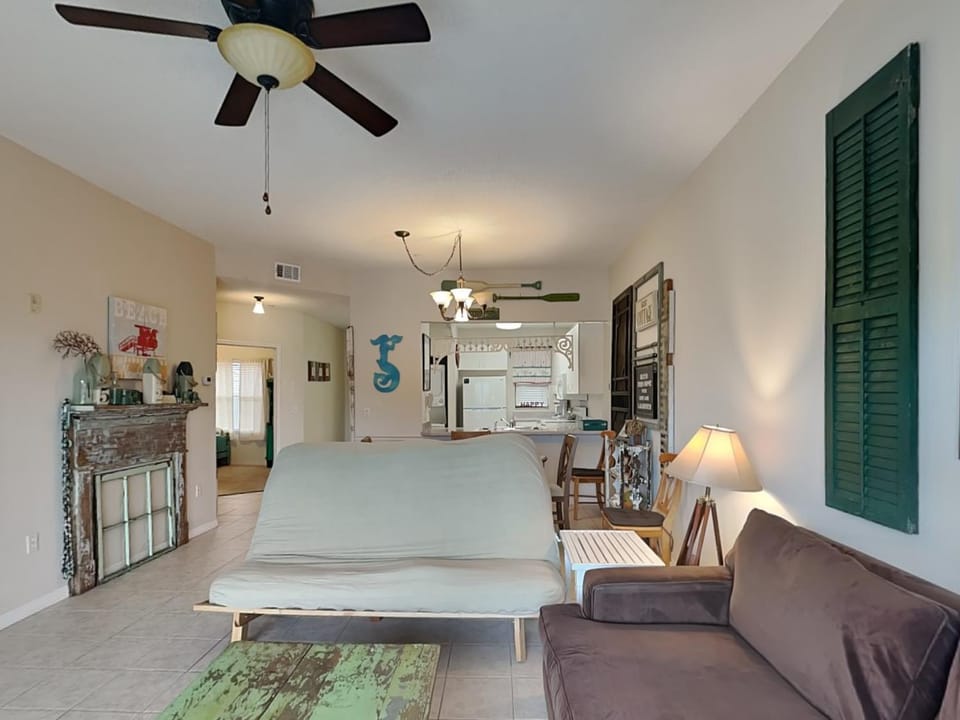 Bed, Living room, Seating area, Bedroom, furniture, kitchen