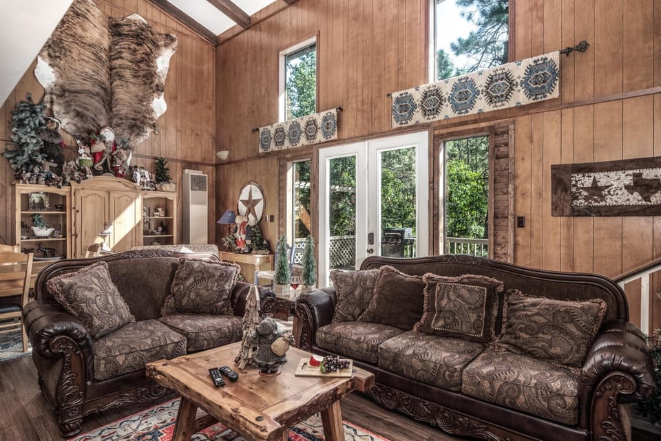 Living room, Seating area, furniture