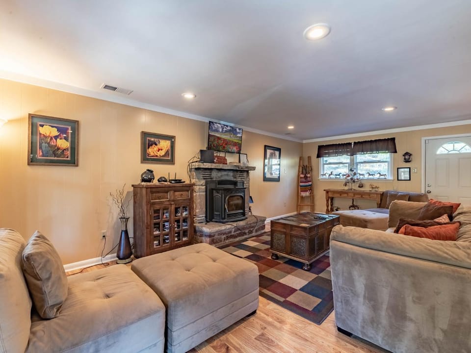 Living room, Seating area, fireplace, furniture