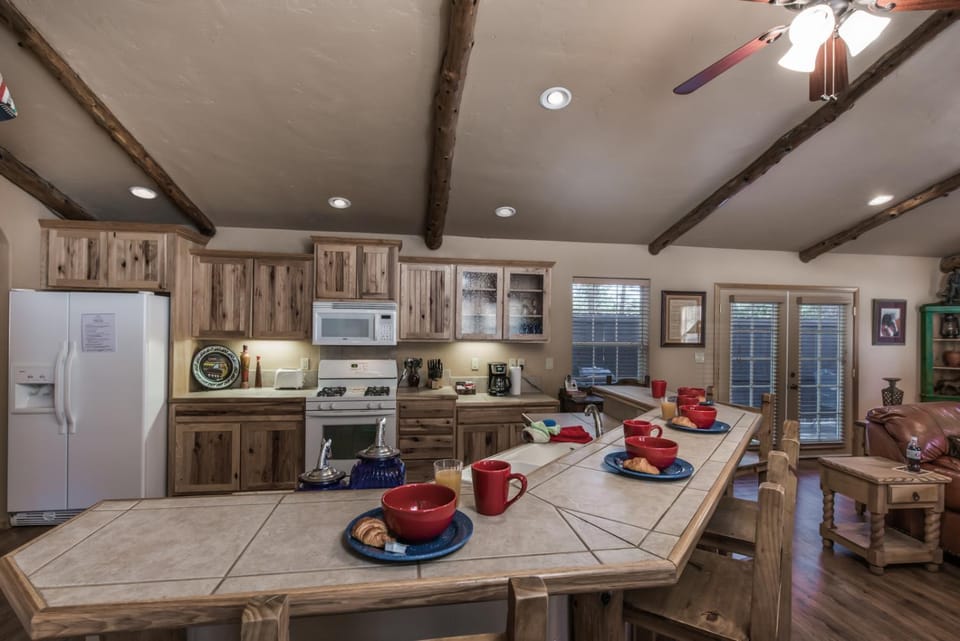 Kitchen or kitchenette, microwave, oven, stove, kitchen