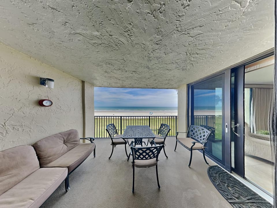Balcony/Terrace, Seating area, Sea view, furniture