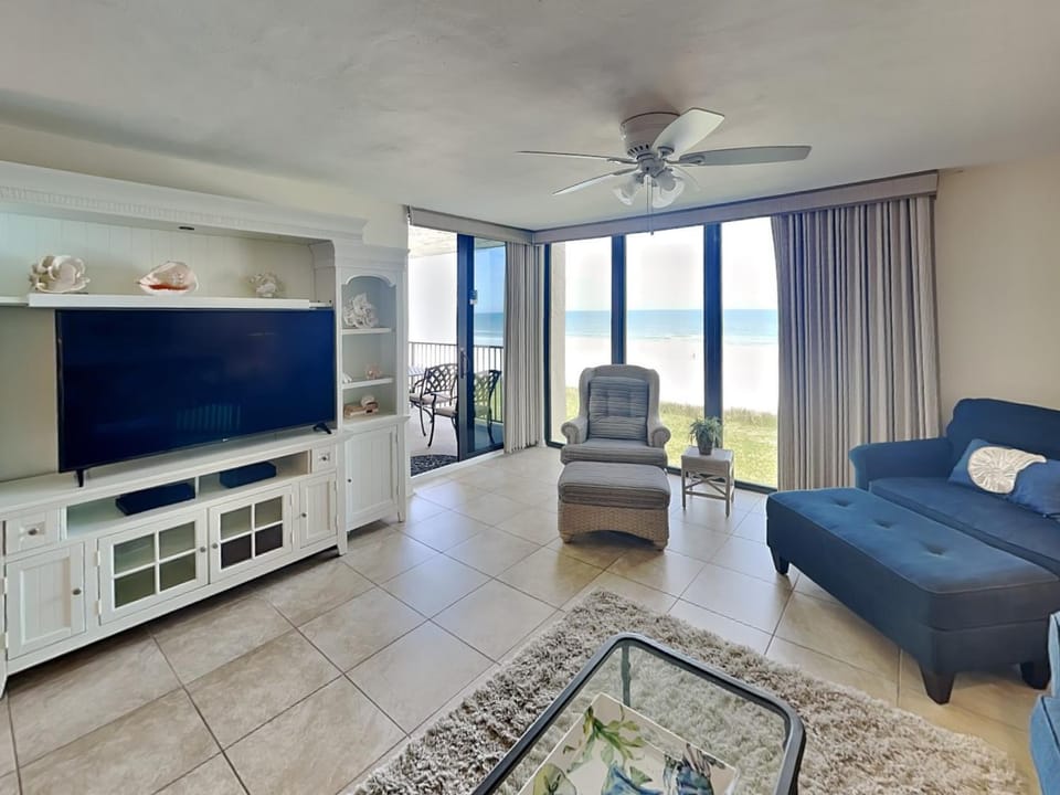 Sand Dollar II 207 Apartment in Crescent Beach