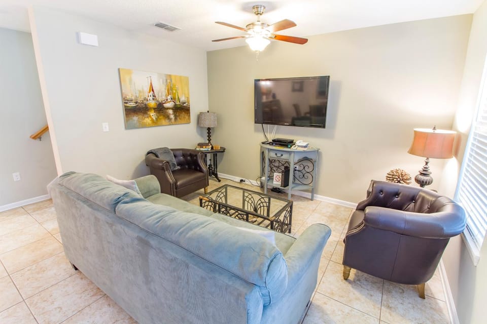 TV and multimedia, Living room, Seating area, furniture