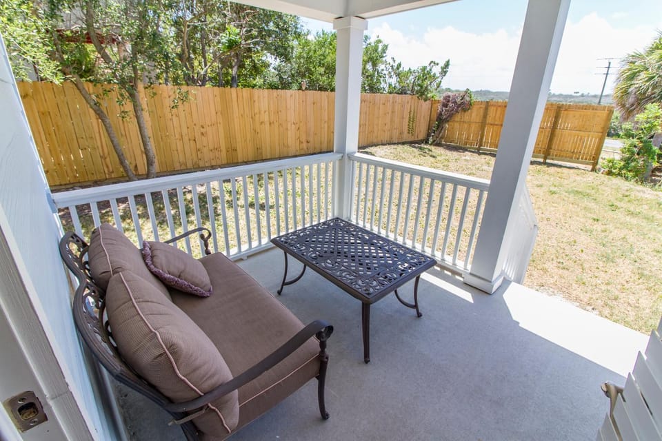 Patio, Seating area, furniture