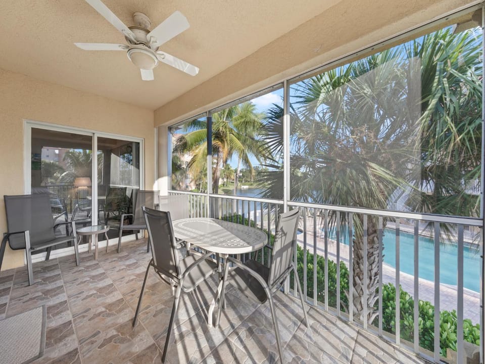 Patio, Balcony/Terrace, Seating area, Pool view, Swimming pool