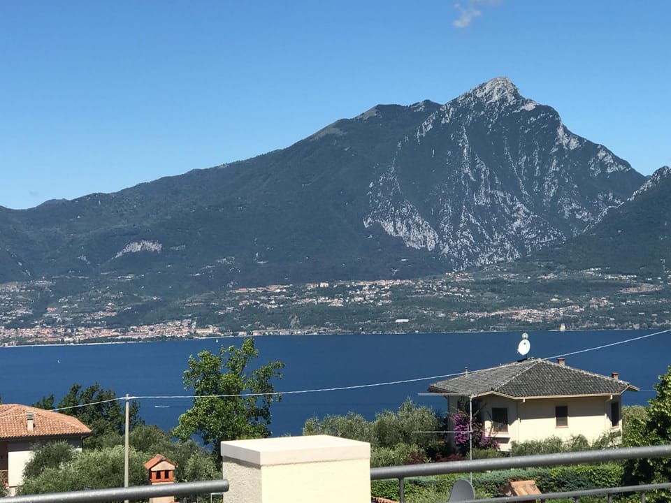 Lake view, Mountain view